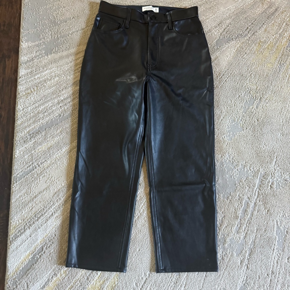 Abercrombie faux leather black pants ankle straight ultra high rise 28 / 6 short